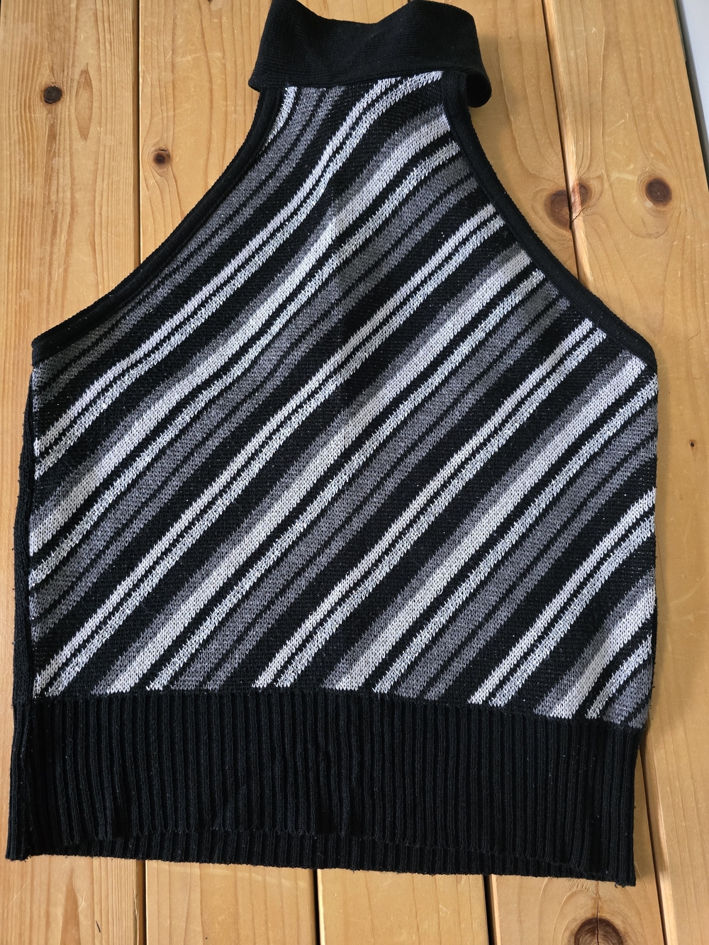 Black & Gray Striped Halter Knit Sweater Tank Size M